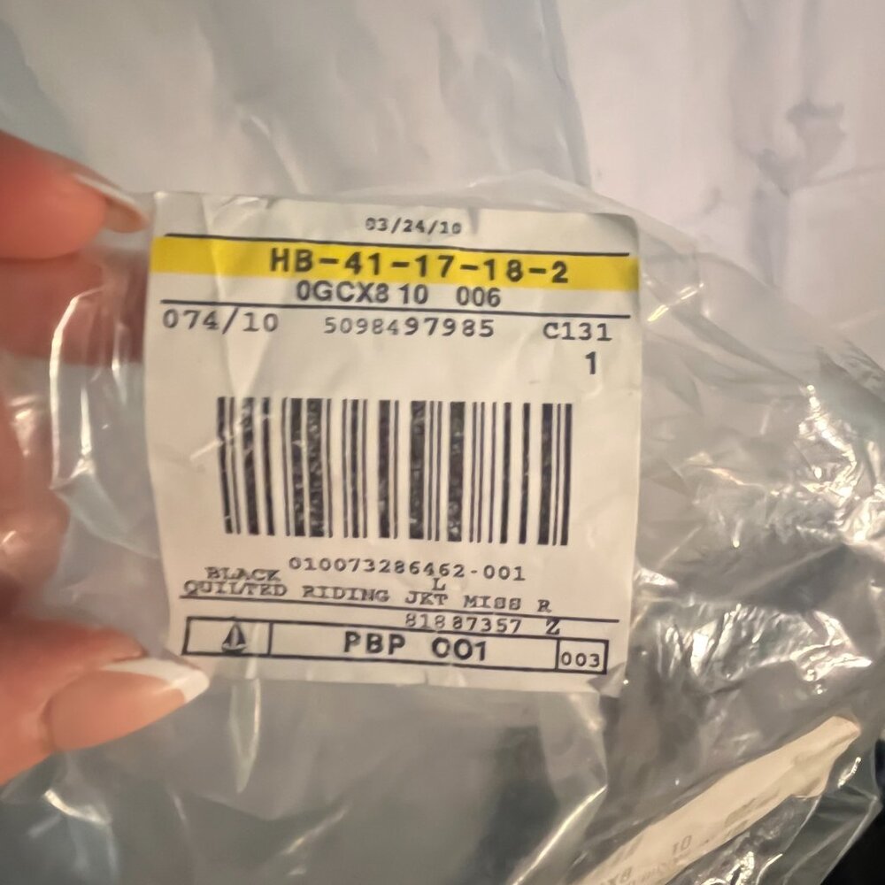 LL Bean Women's Quilted Riding Jacket in black size Large - Picture 12 of 13